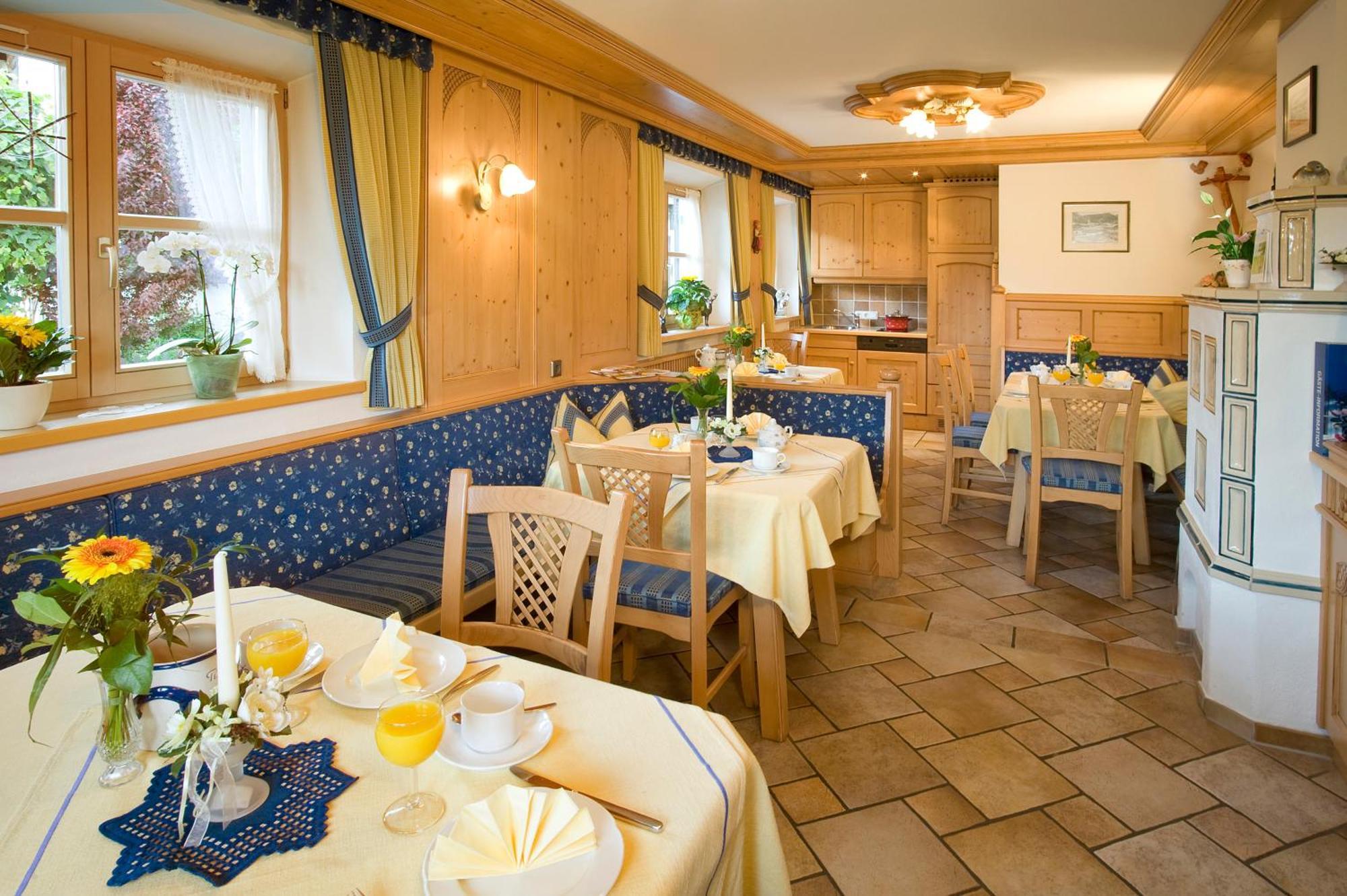 Pension Breitenlohner Reit im Winkl Exterior photo